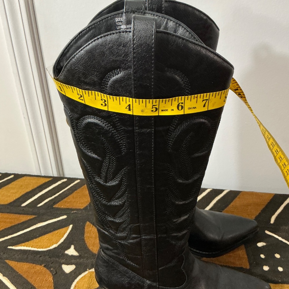 Boots - Picture 4 of 8